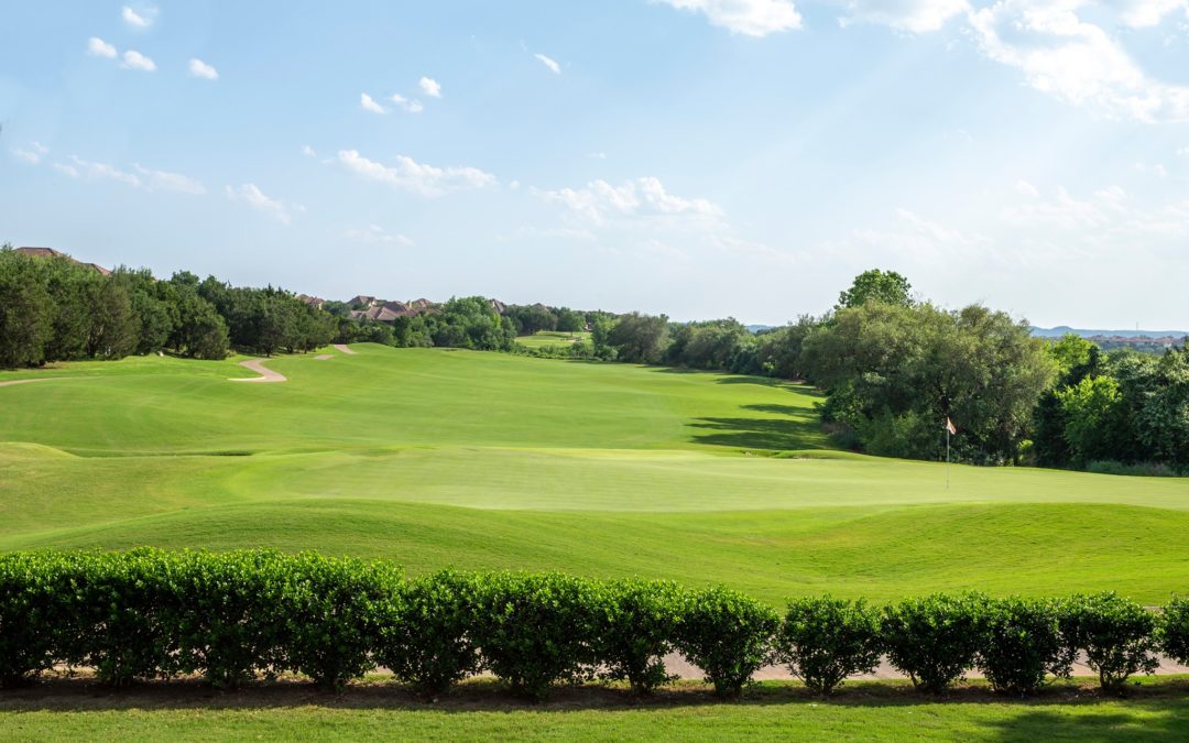 18 Holes Golf | Natalie Gulbis | Jimmy Hanlin | University of Texas Golf Club | University of Texas